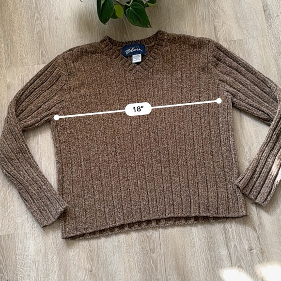 Vintage 90’s Express Brown V Neck Sweater - Picture 2 of 5